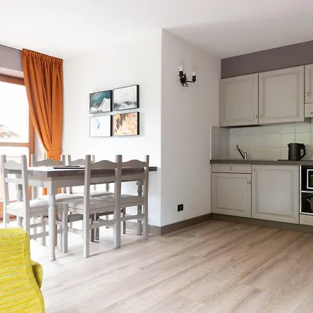 Apartmanhotel Chalet Ginepro 3*